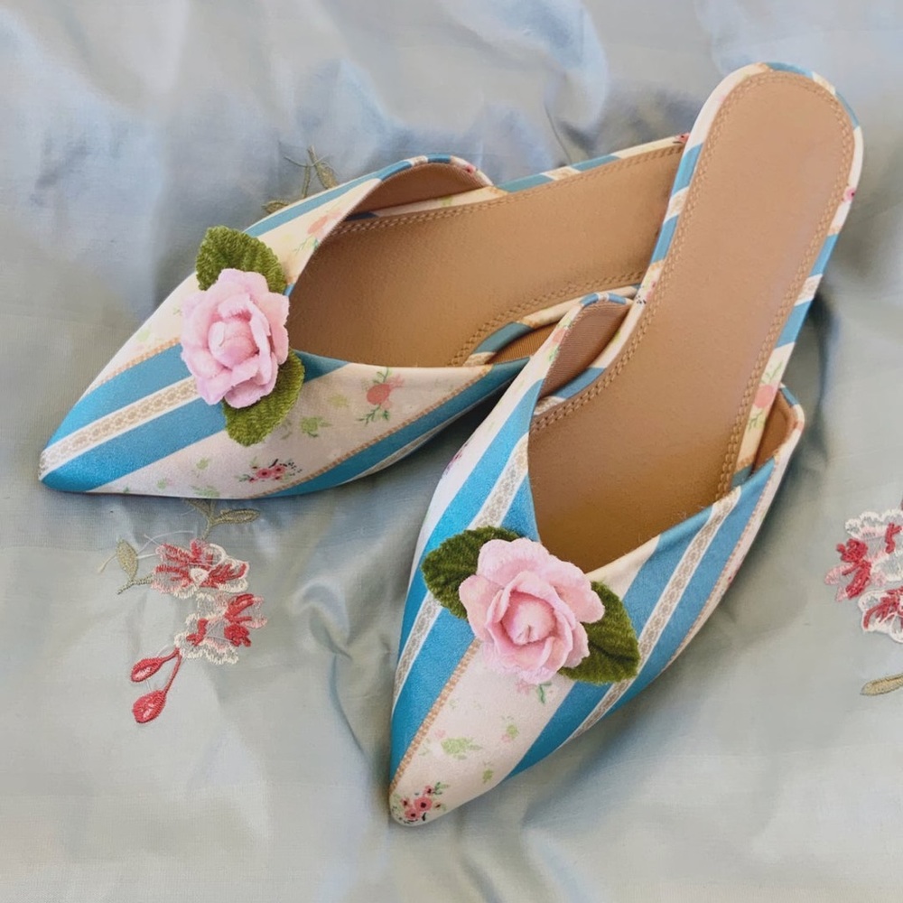 PETTIT VELVET ROSE BUD Shoe Clips